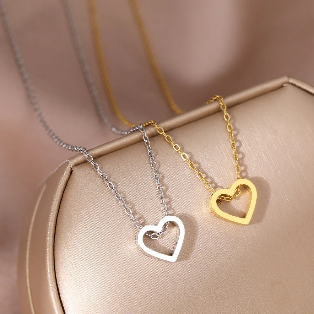 Stainless Steel Necklaces Sweet Heart Pendant Kpop Exquisite Chain Choker Necklace For Women Jewelry Wedding Festival Party Gift