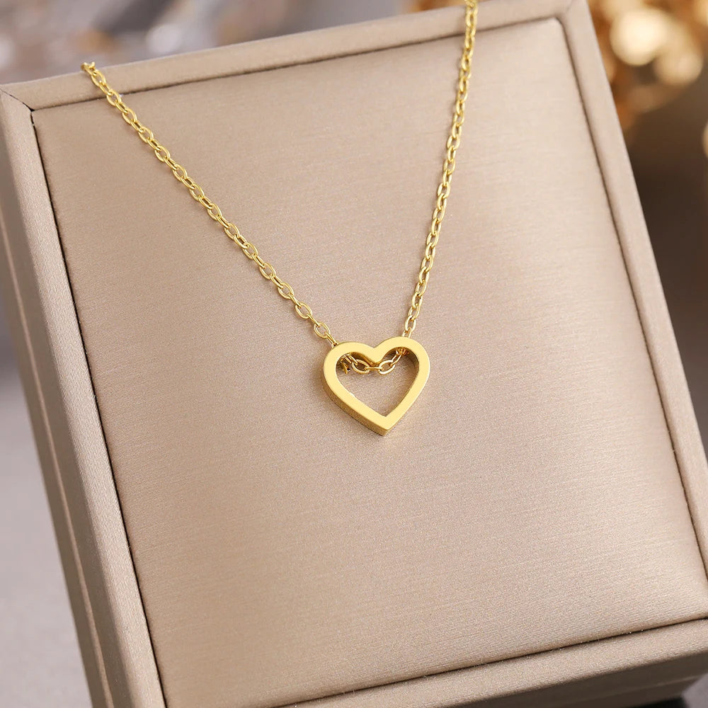 Stainless Steel Necklaces Sweet Heart Pendant Kpop Exquisite Chain Choker Necklace For Women Jewelry Wedding Festival Party Gift