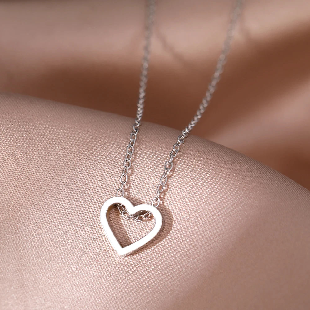 Stainless Steel Necklaces Sweet Heart Pendant Kpop Exquisite Chain Choker Necklace For Women Jewelry Wedding Festival Party Gift